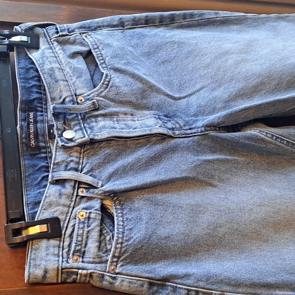 Calvin Klein Jeans Size 26 Light Blue Hi Rise Classic Straight Fit Jeans - Picture 3 of 6